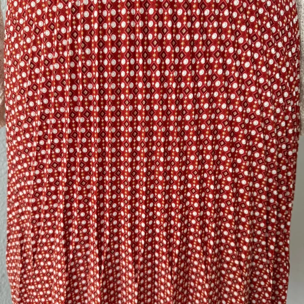 Max Studio Pleated Skirt with elastic waistband - Size XS - Picture 3 of 5